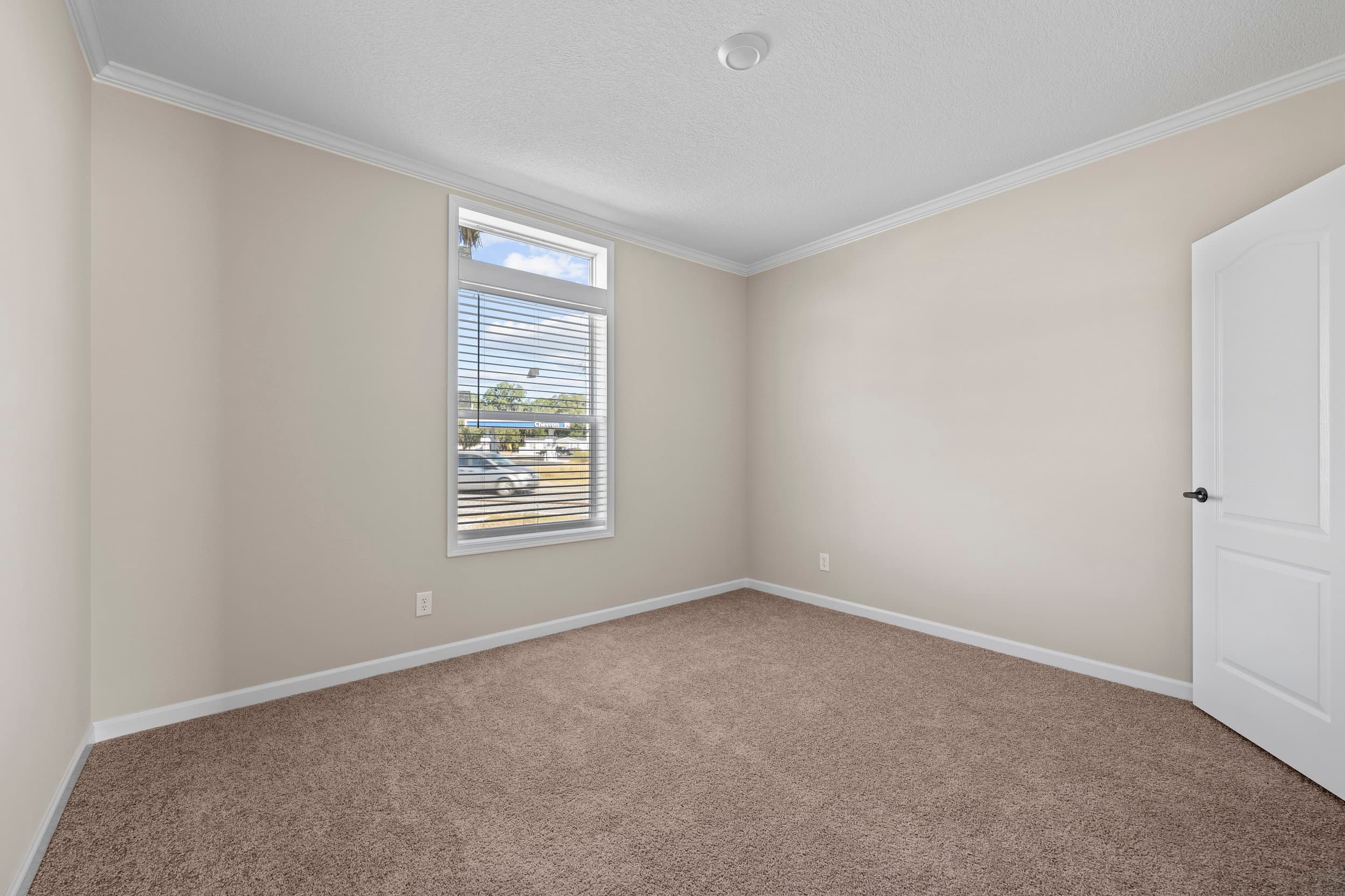 Covington bedroom home features