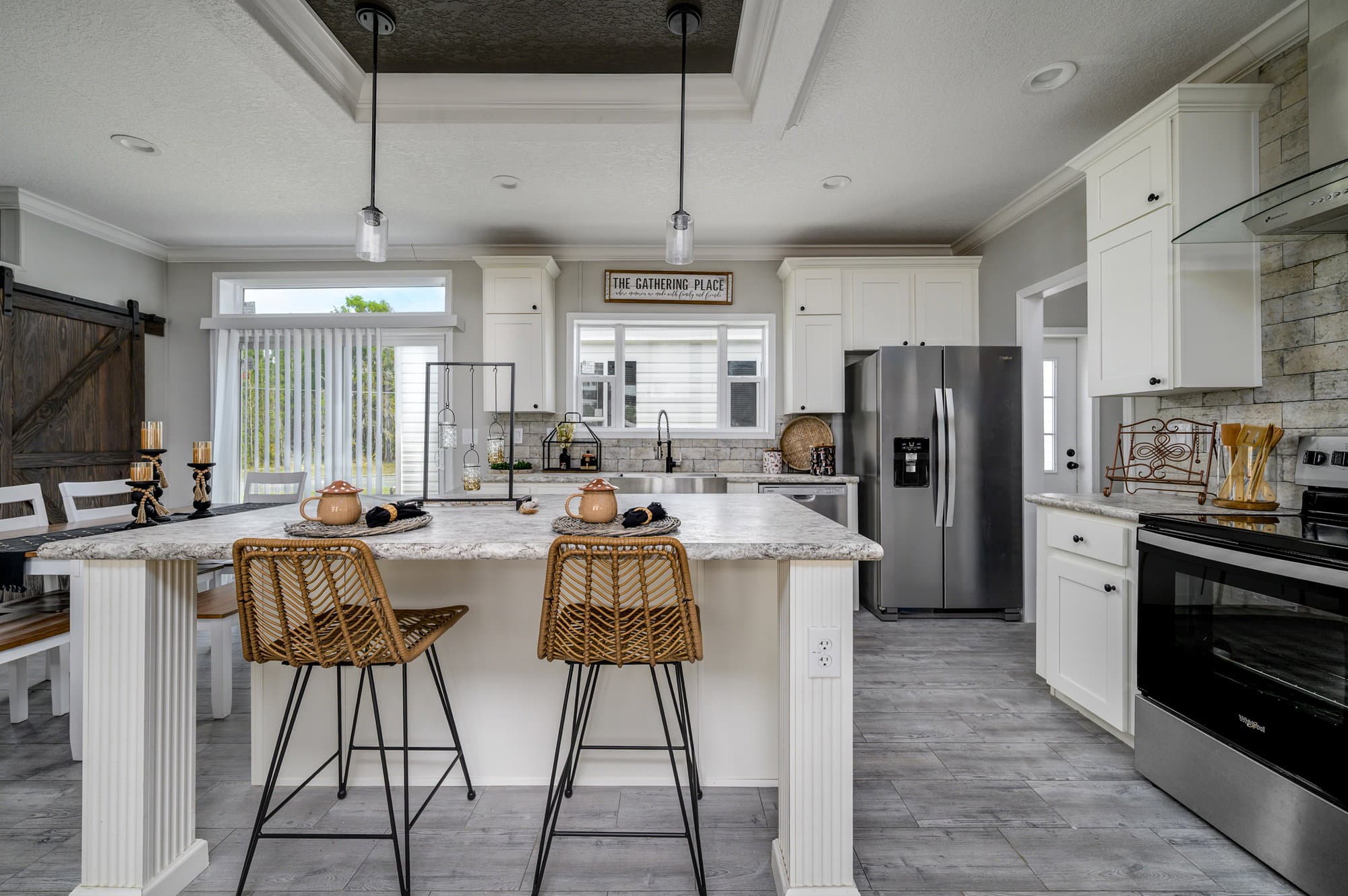 Annabelle kitchen home features